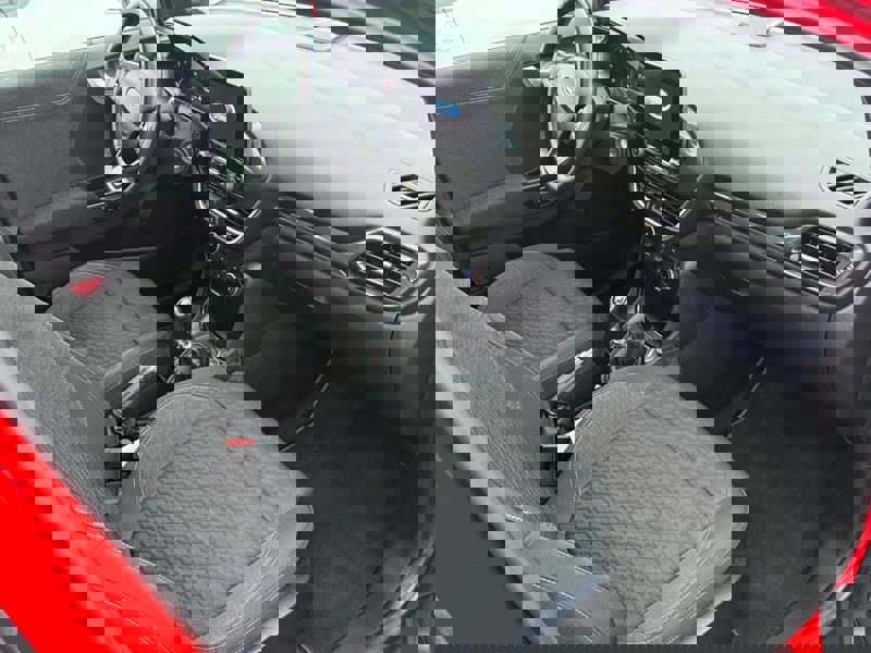 Image Ford PUMA 1.5 120 Titanium Full leds GPS Radar Carplay Sièges chauffants Régul Clim auto  Gtie 1 an 